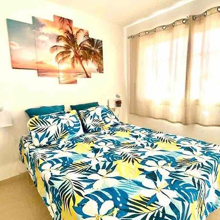 Confortable Y Centrico Los Cristianos  Exterior photo