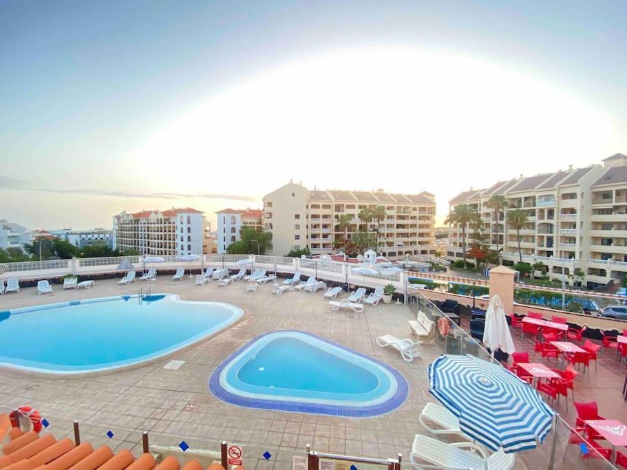 Confortable Y Centrico Los Cristianos  Exterior photo